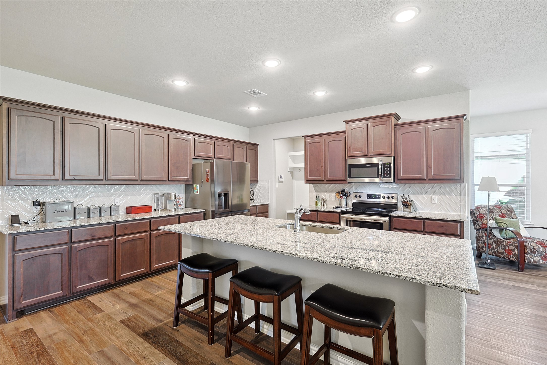 808 Feather Edge Springtown TX 76082