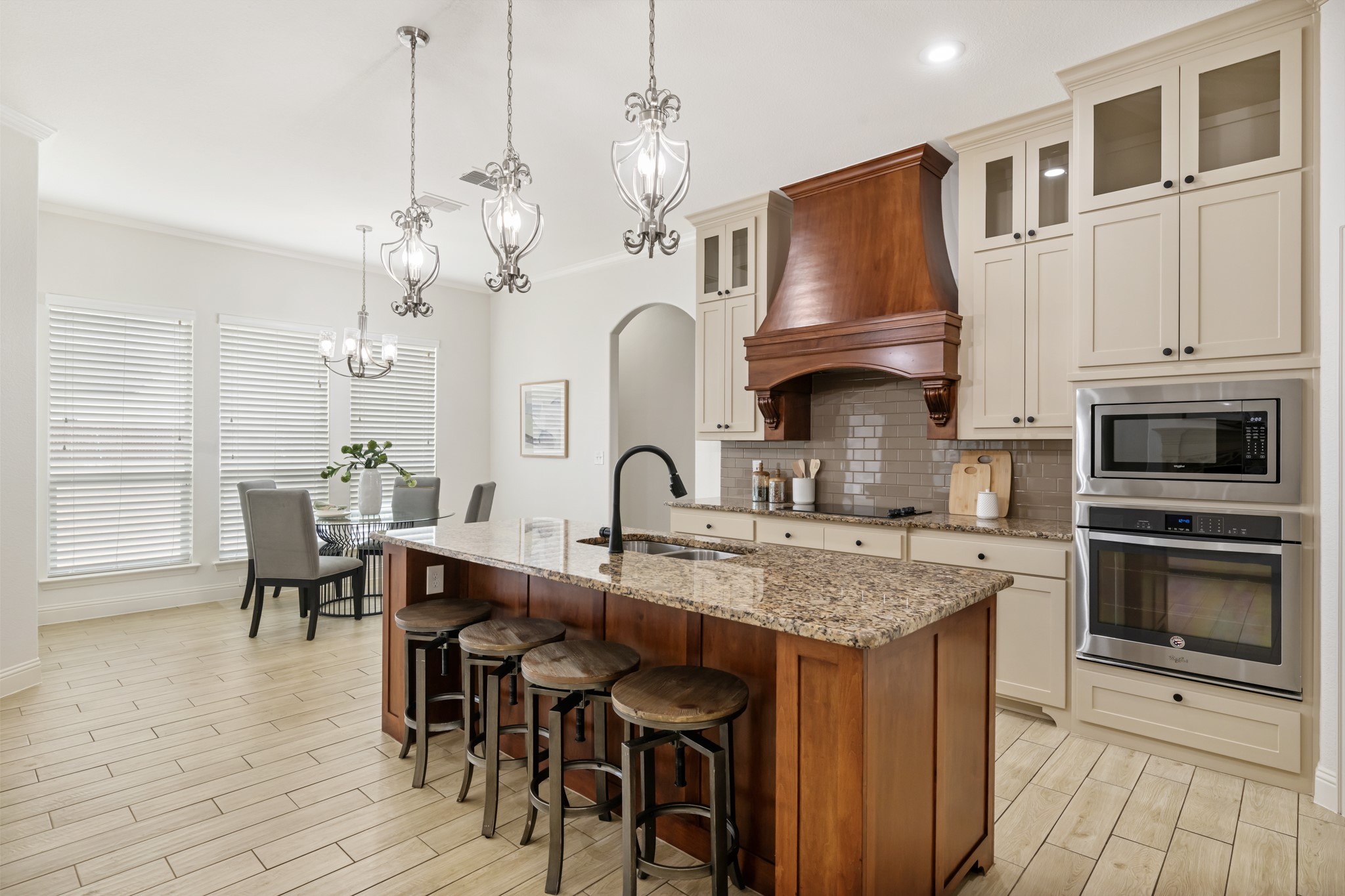 10909 Chriswood Drive Crowley TX 76036