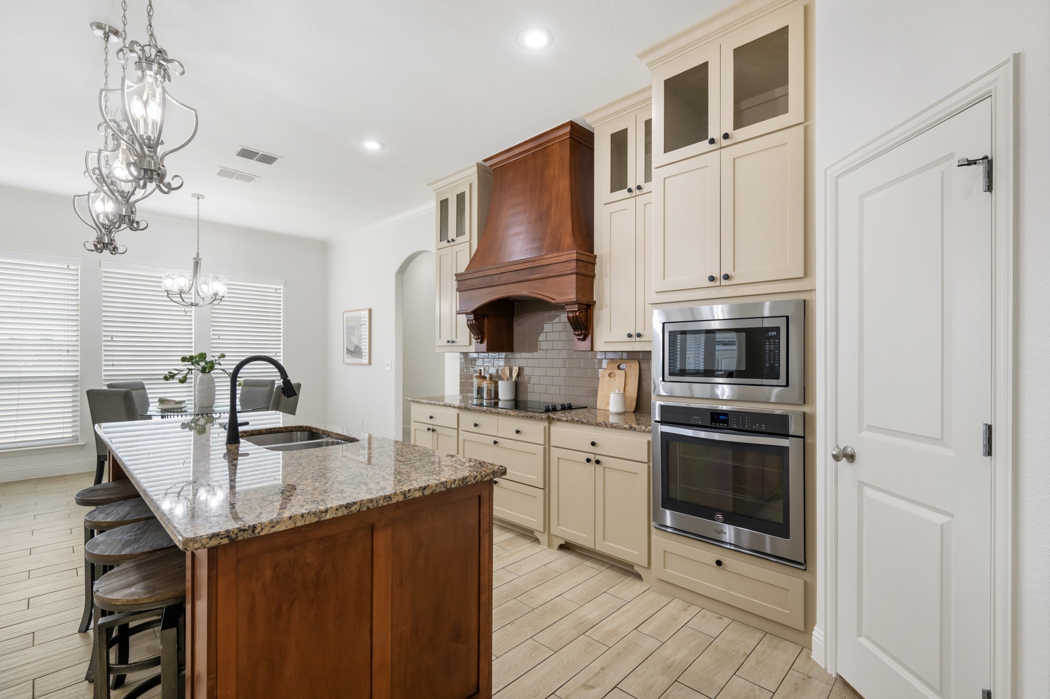 10909 Chriswood Drive Crowley TX 76036
