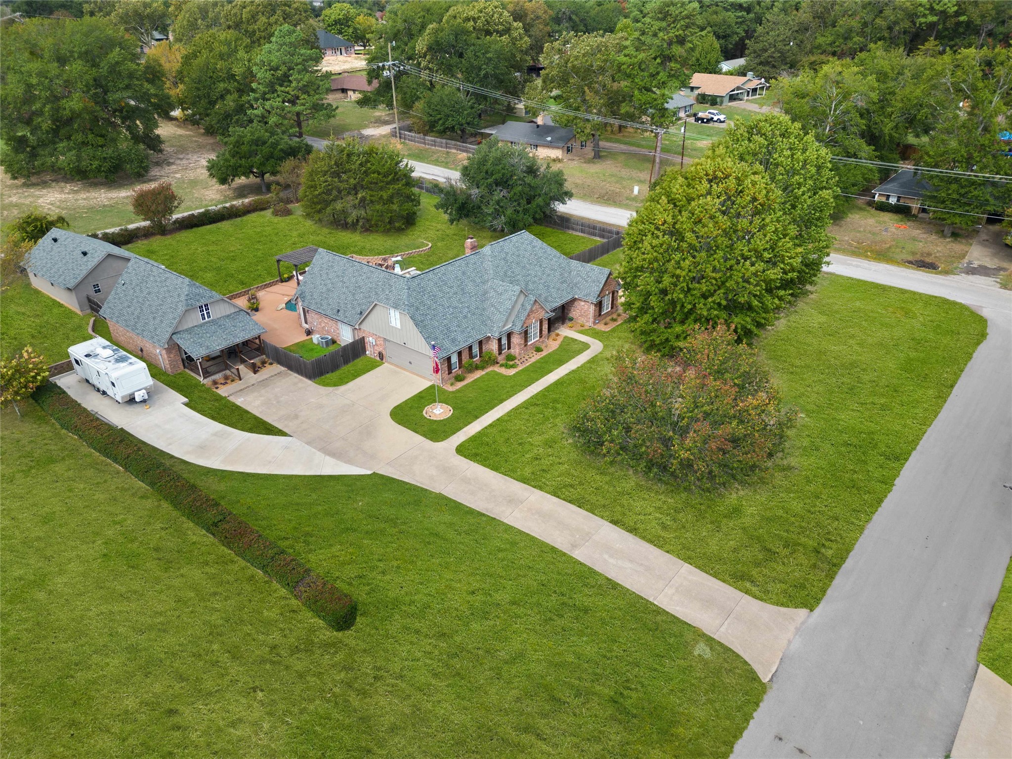 19314 County Road 1332 Flint TX 75762