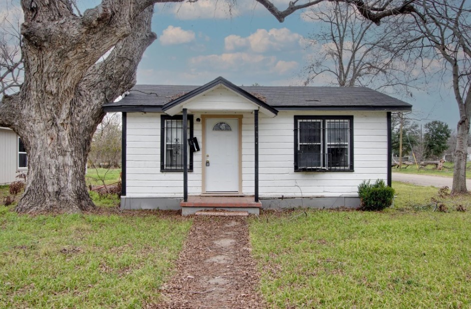 1001 Calhoun Avenue Waco TX 76704