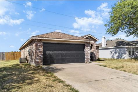 6023 Guilia Drive Grand Prairie TX 75052