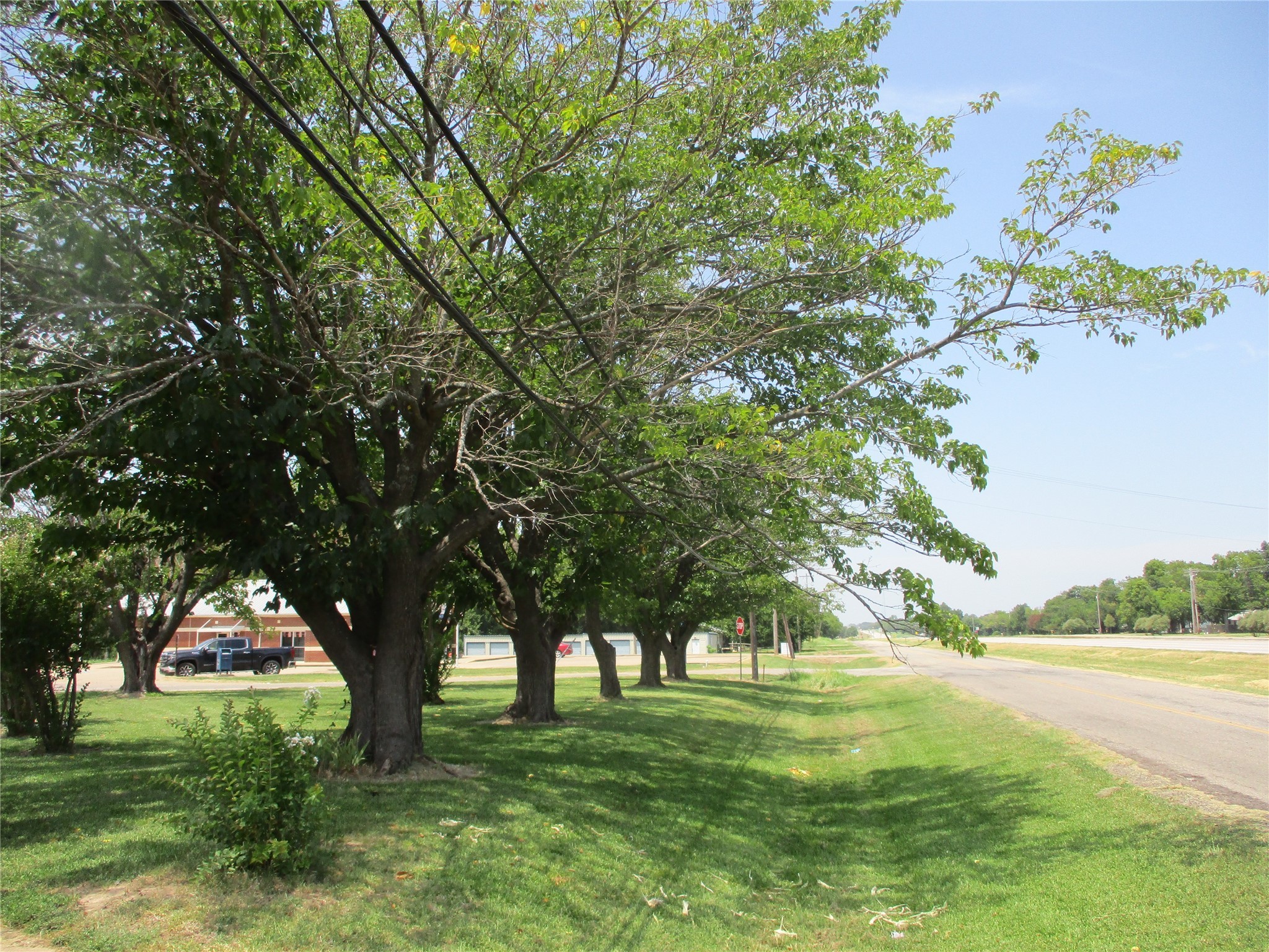 235 Industrial Point TX 75472