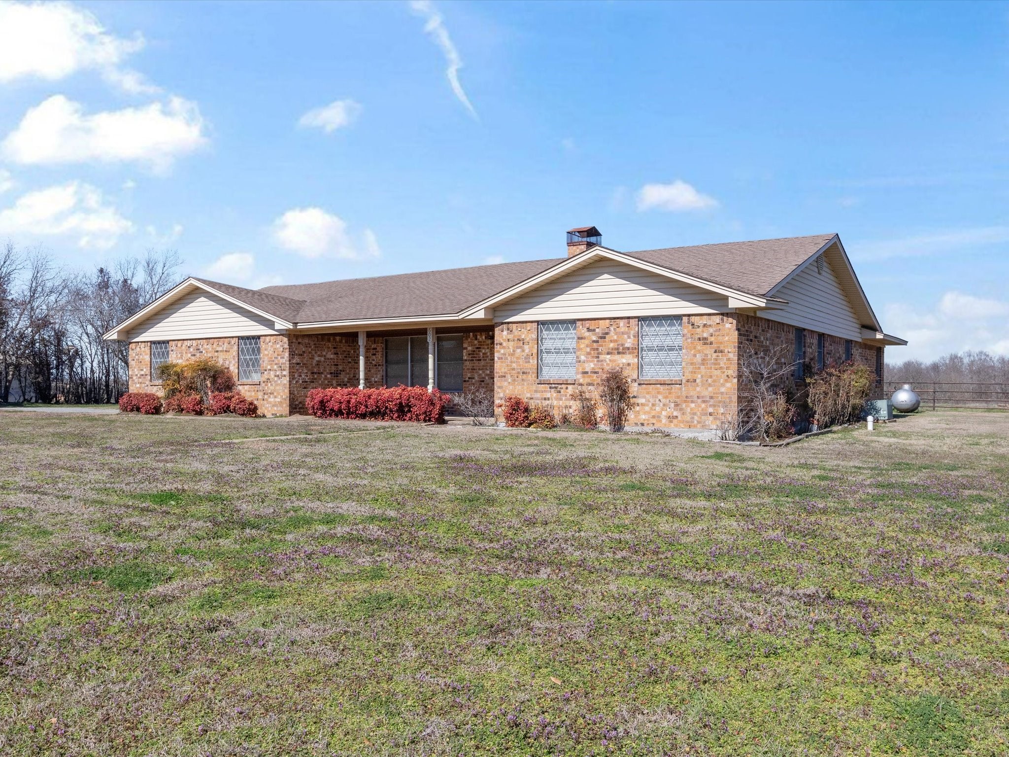 602 W Hayes- Street Savoy TX 75479