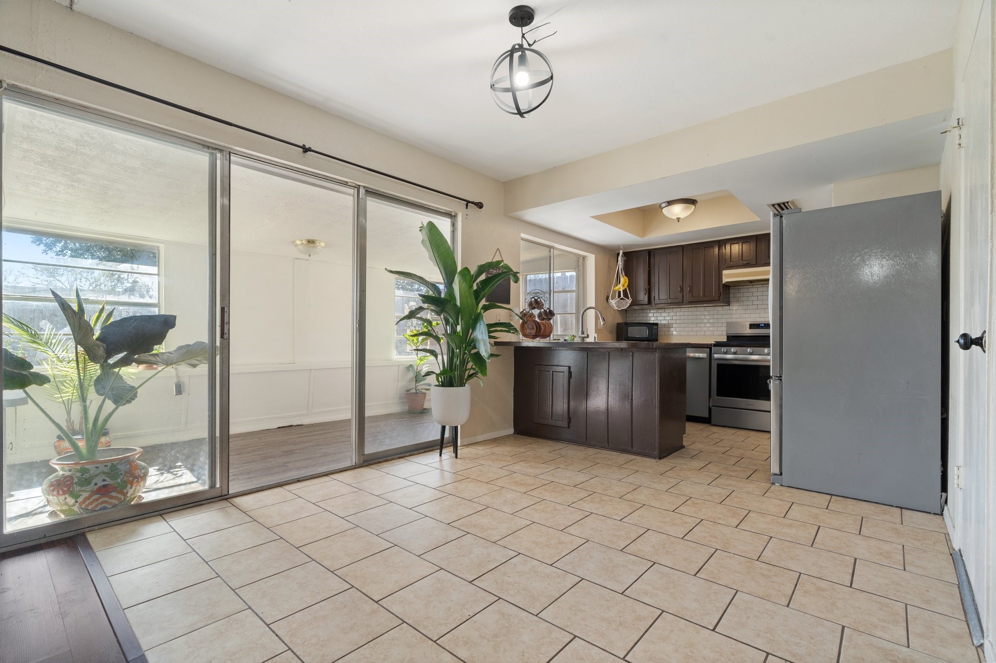 222 N Bryan Circle Mesquite TX 75149