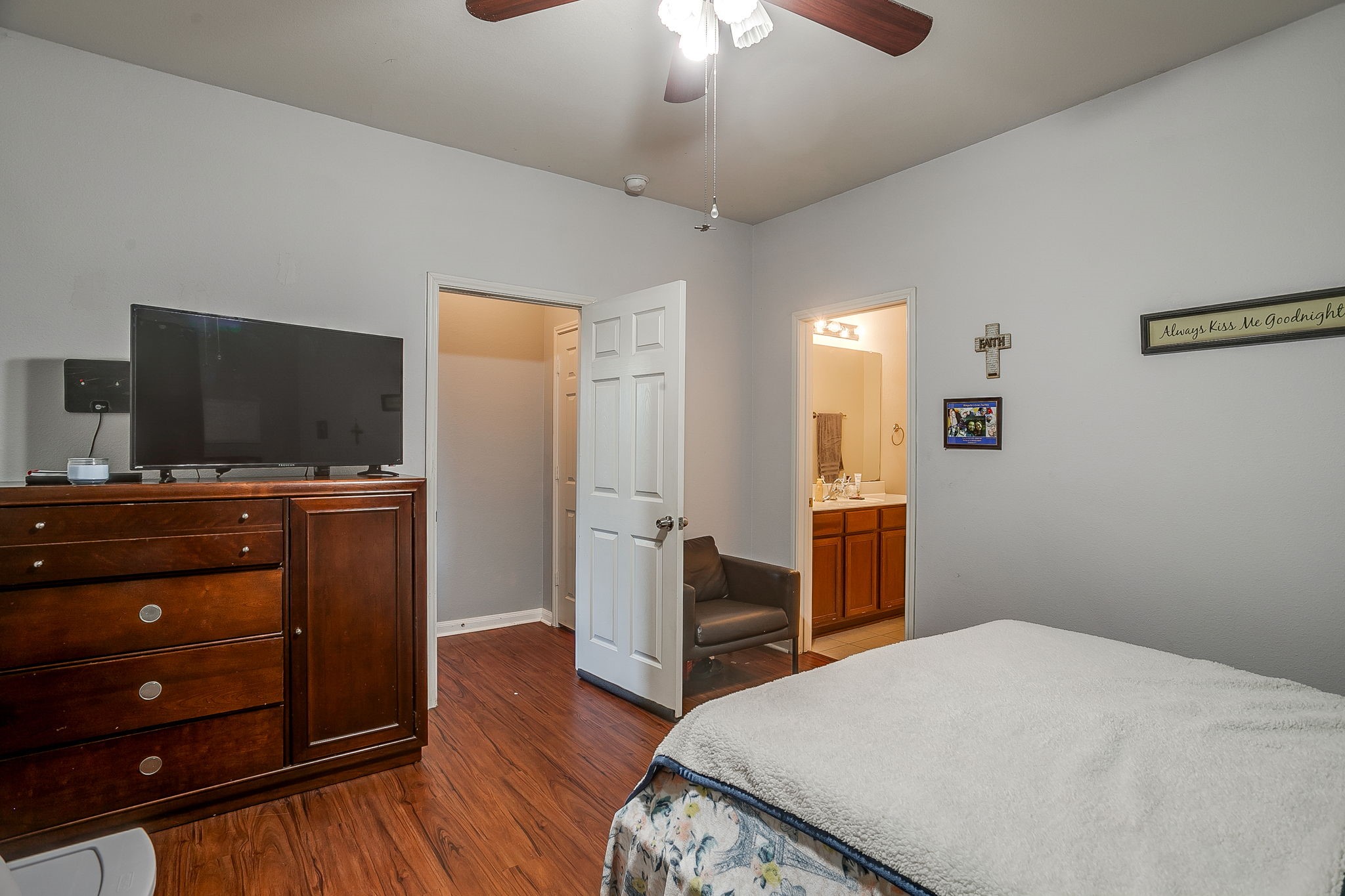 513 Bailer Drive Crowley TX 76036