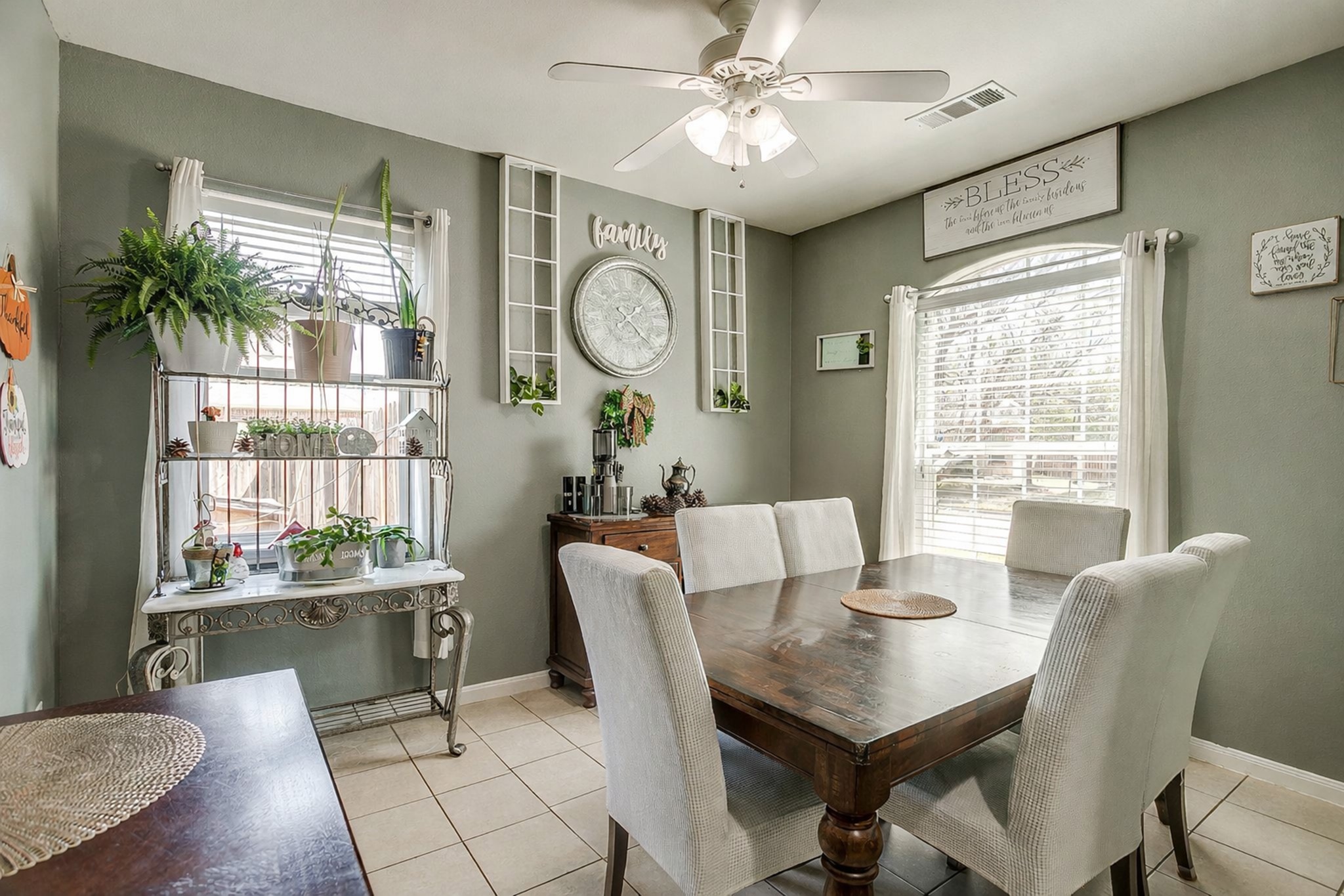 513 Bailer Drive Crowley TX 76036