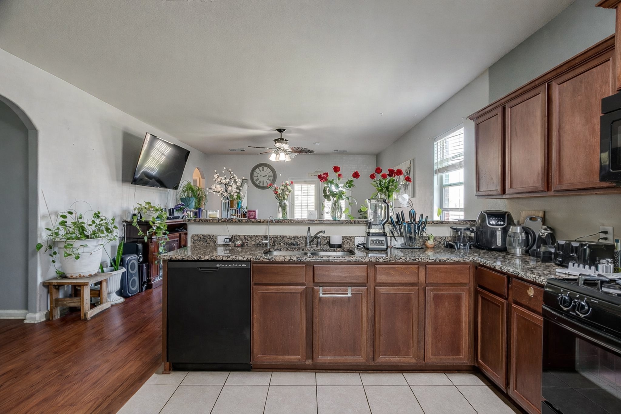 513 Bailer Drive Crowley TX 76036