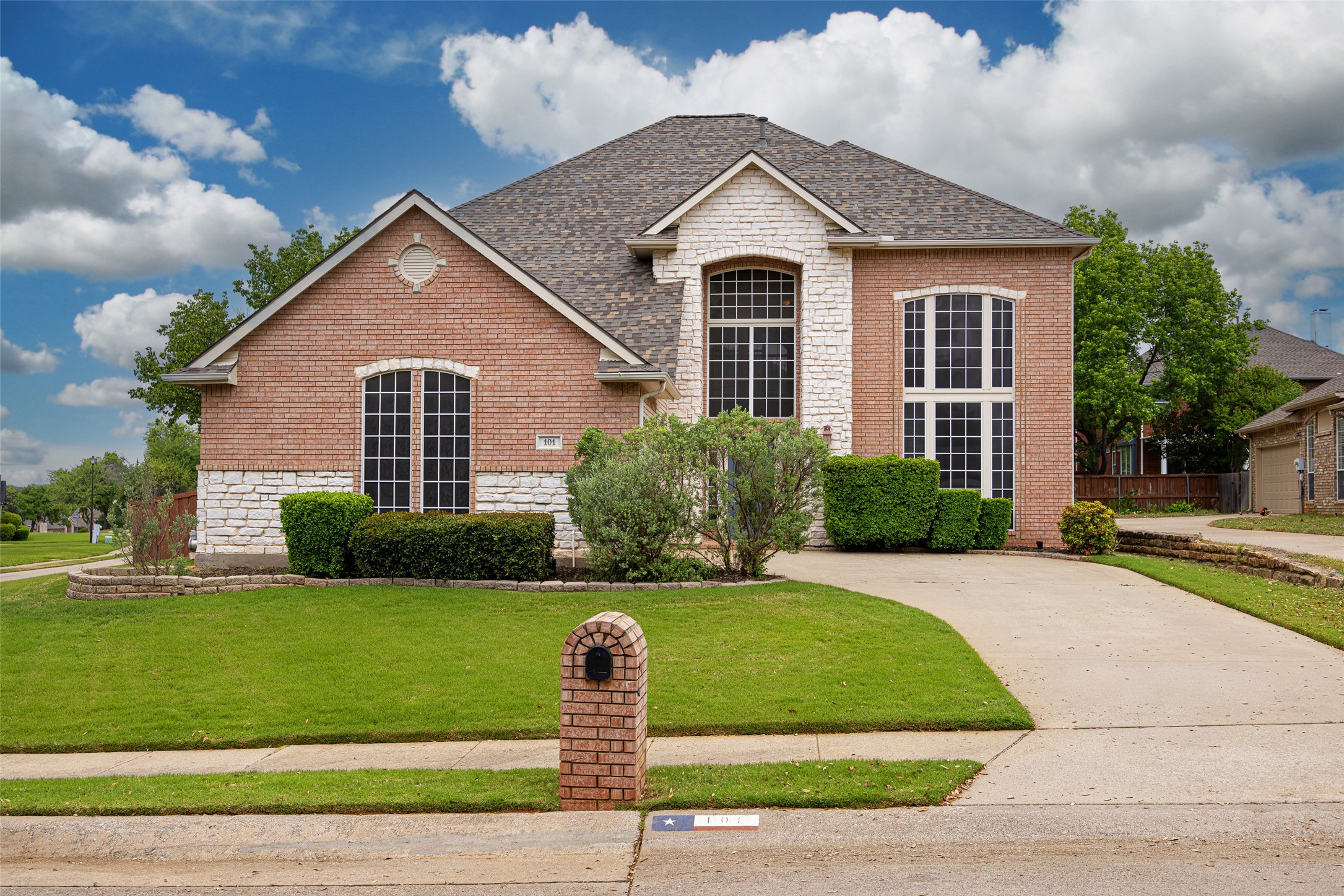 101 Edinburgh Court Highland Village TX 75077