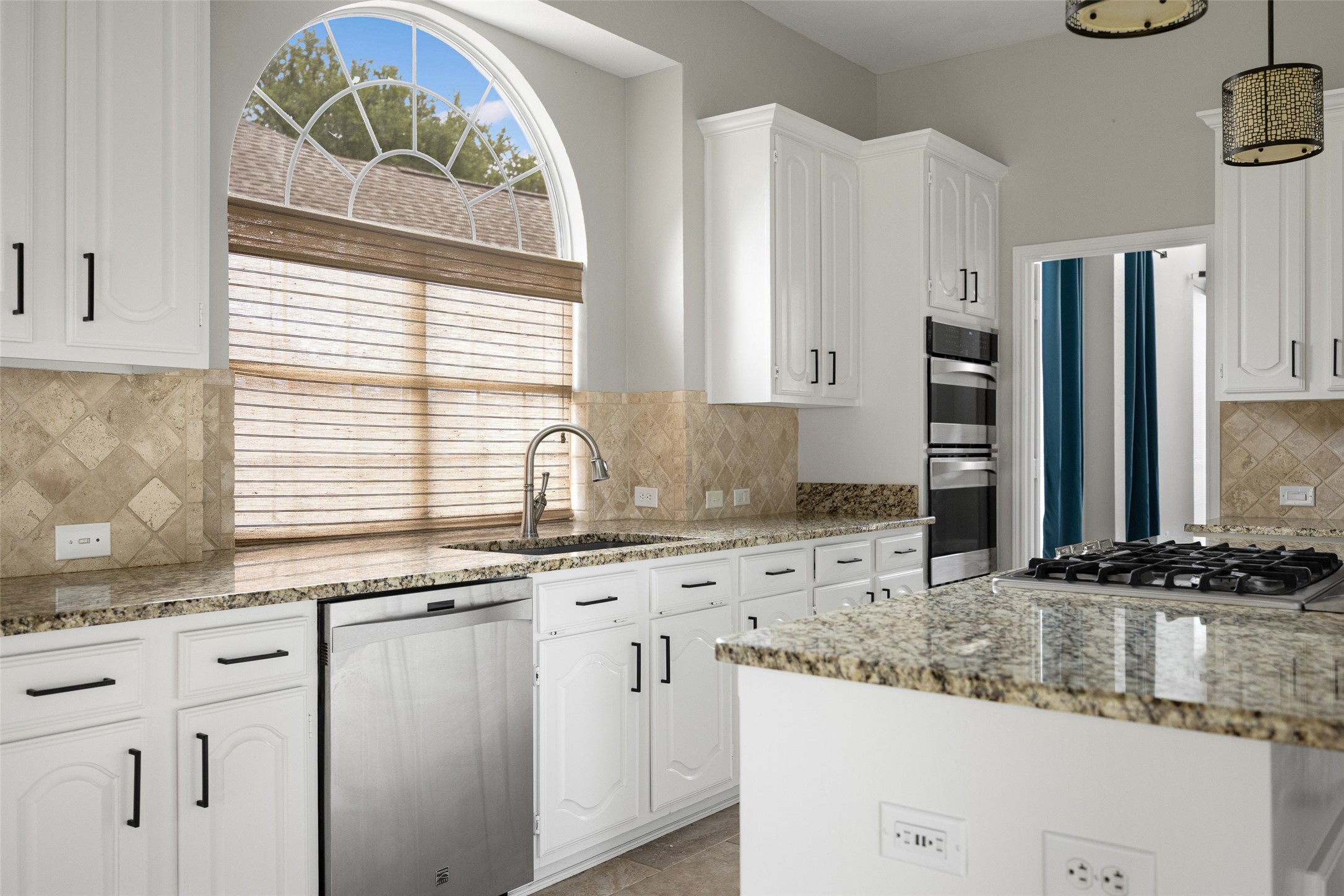 101 Edinburgh Court Highland Village TX 75077