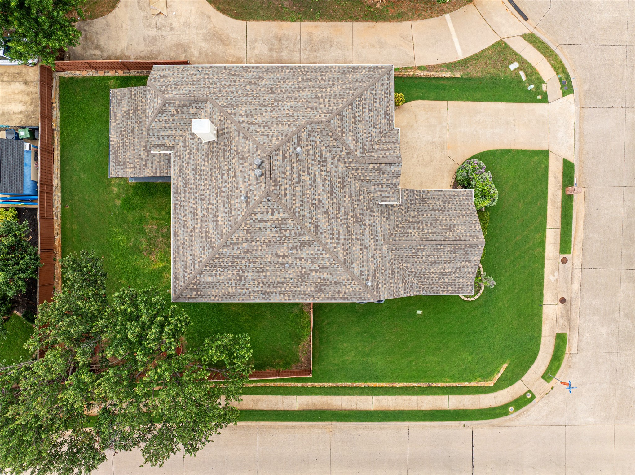 101 Edinburgh Court Highland Village TX 75077