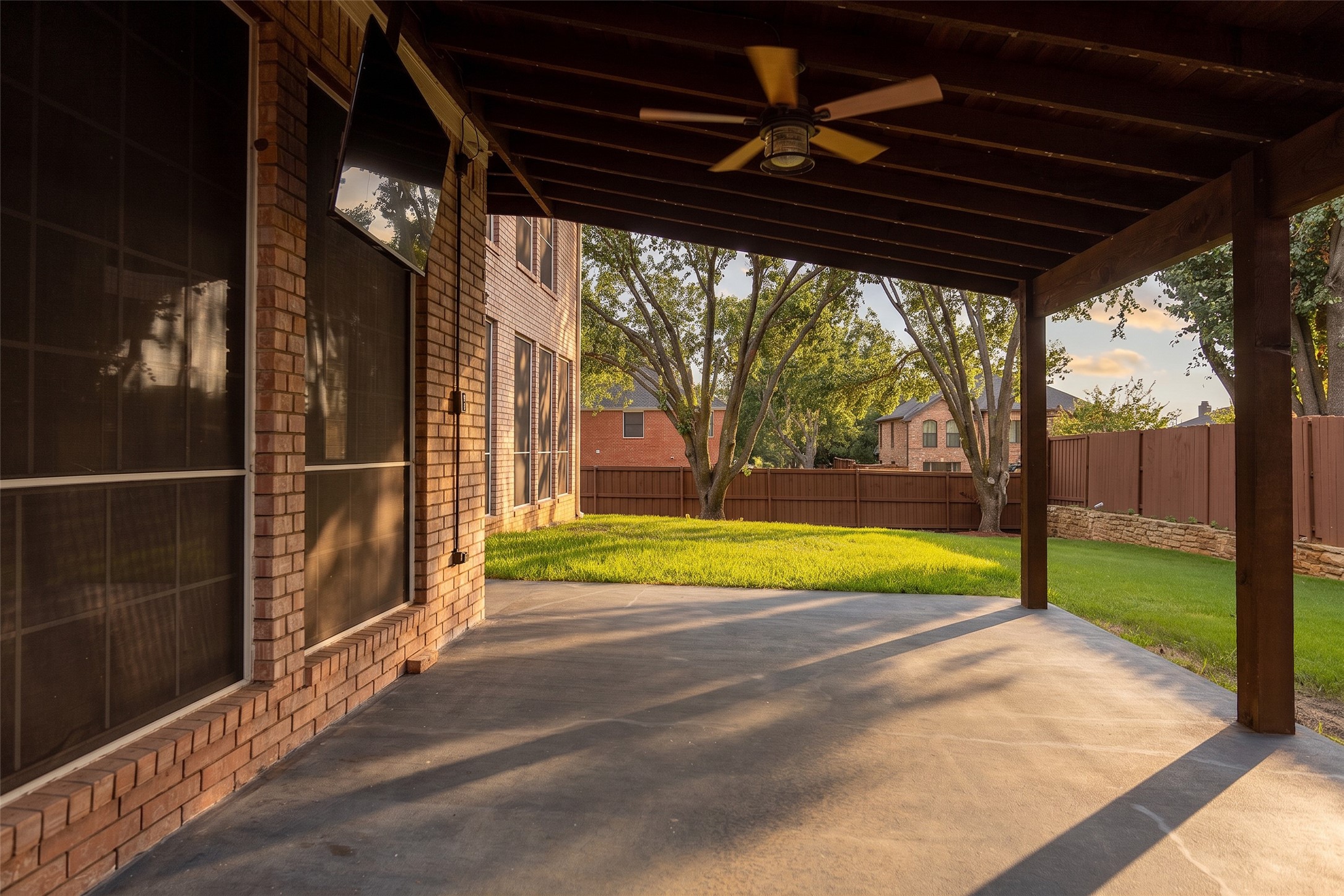 101 Edinburgh Court Highland Village TX 75077