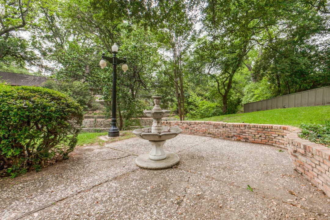 7026 Dartbrook Drive Dallas TX 75254