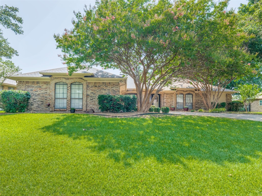 4641 Hillside Drive North Richland Hills TX 76180