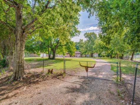 967 Paradise Cove Road Pottsboro TX 75076