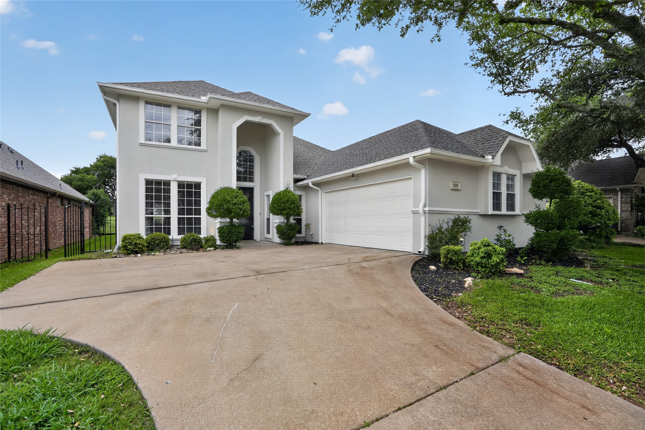 909 Saint Andrews Place Desoto TX 75115