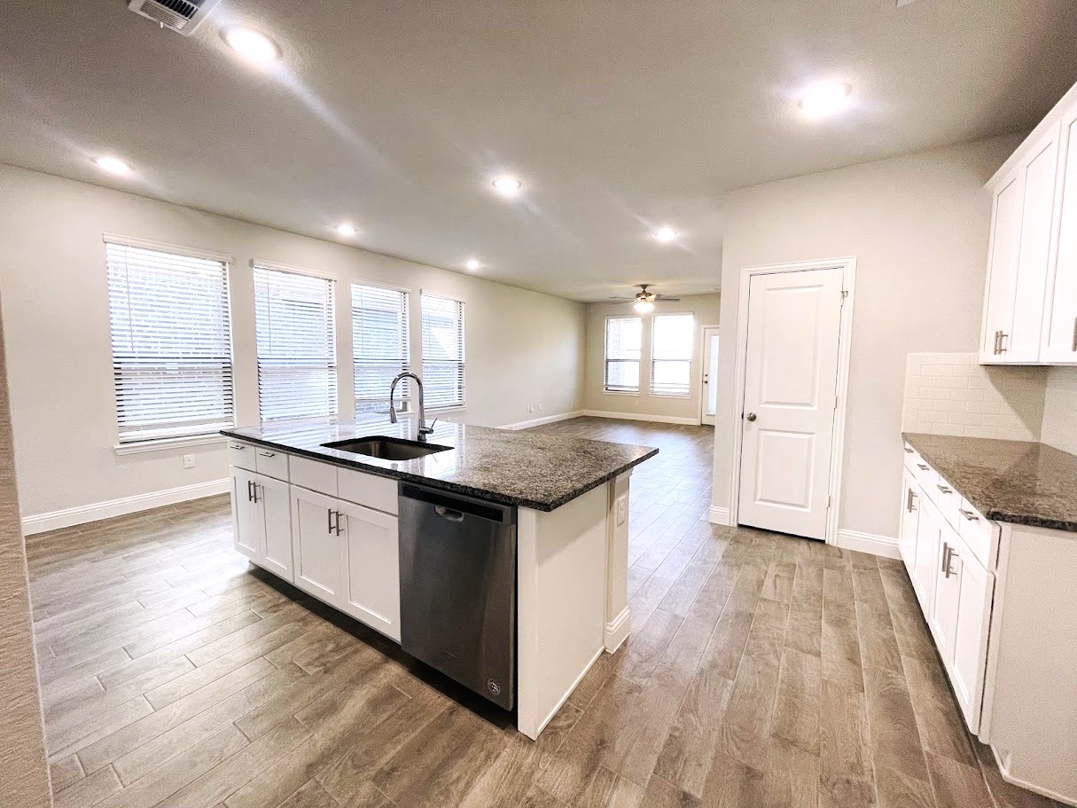 1052 Spofford Drive Forney TX 75126