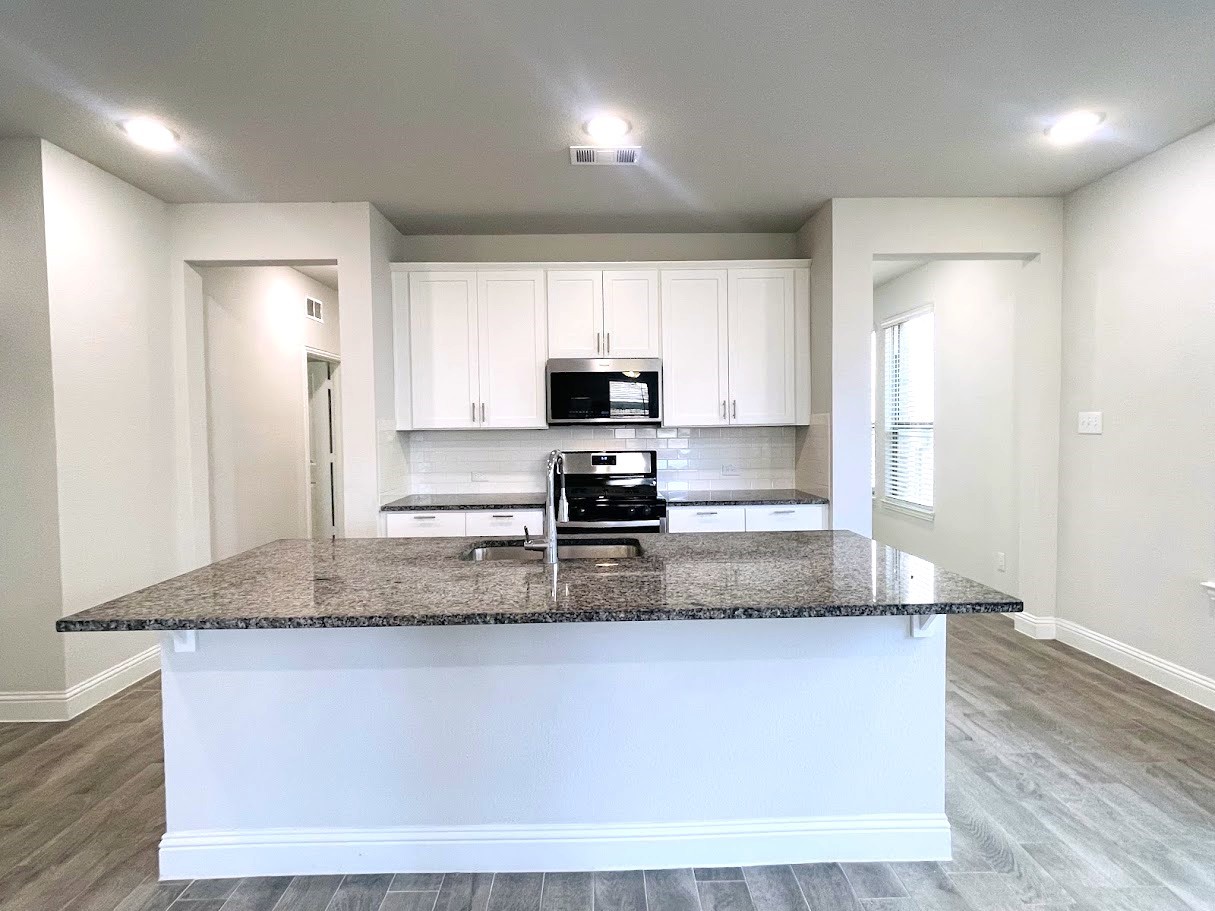 1052 Spofford Drive Forney TX 75126