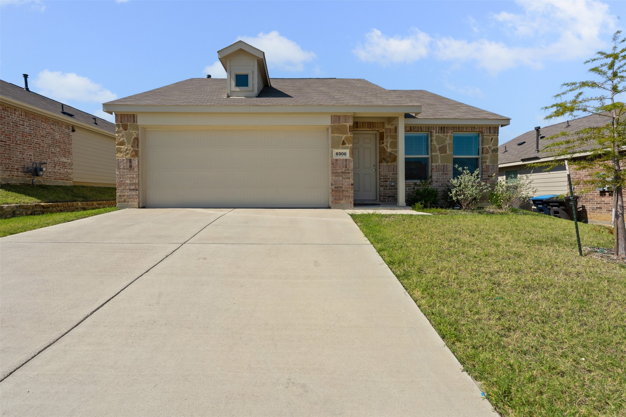 8308 High Robin Avenue Fort Worth TX 76123