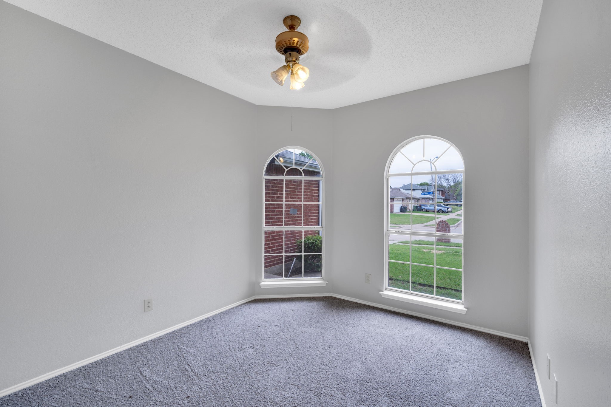 5301 Rio Bravo Drive Arlington TX 76017