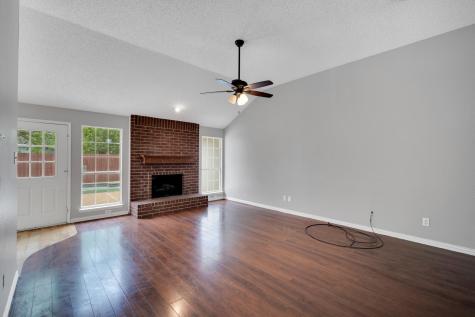 5301 Rio Bravo Drive Arlington TX 76017