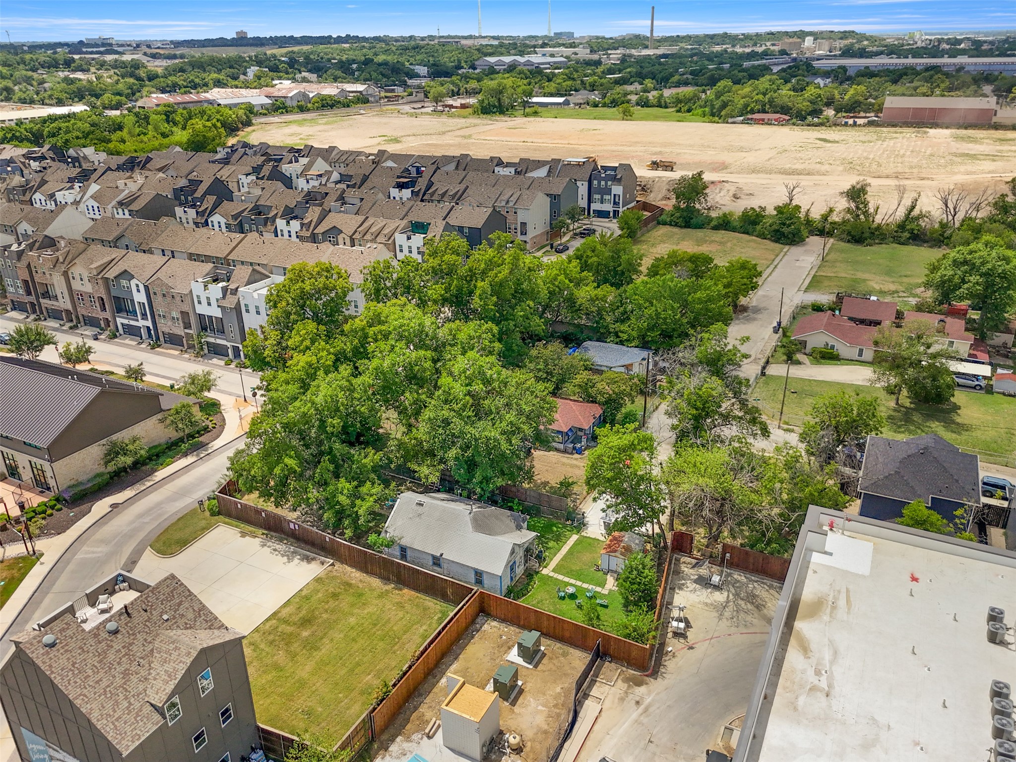 1310 Duluth Street Dallas TX 75212