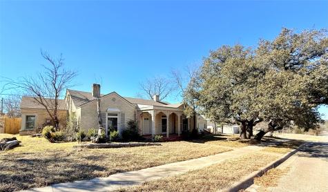 720 E Leslie Street Hamilton TX 76531