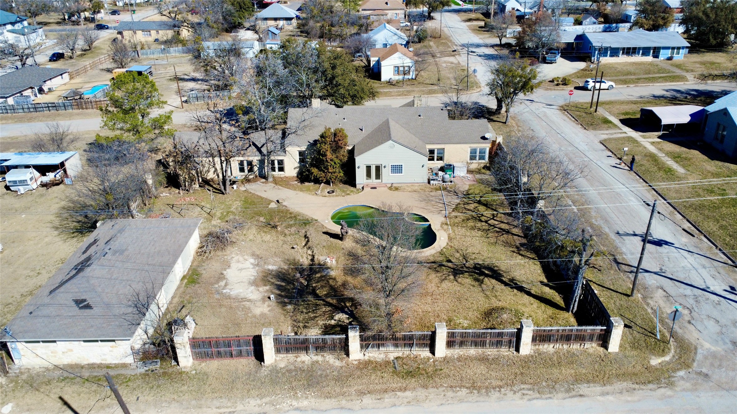 720 E Leslie Street Hamilton TX 76531