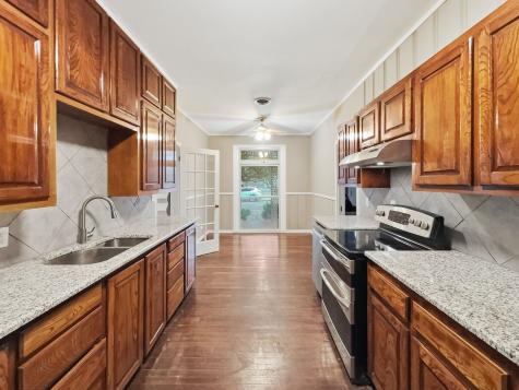 720 E Leslie Street Hamilton TX 76531