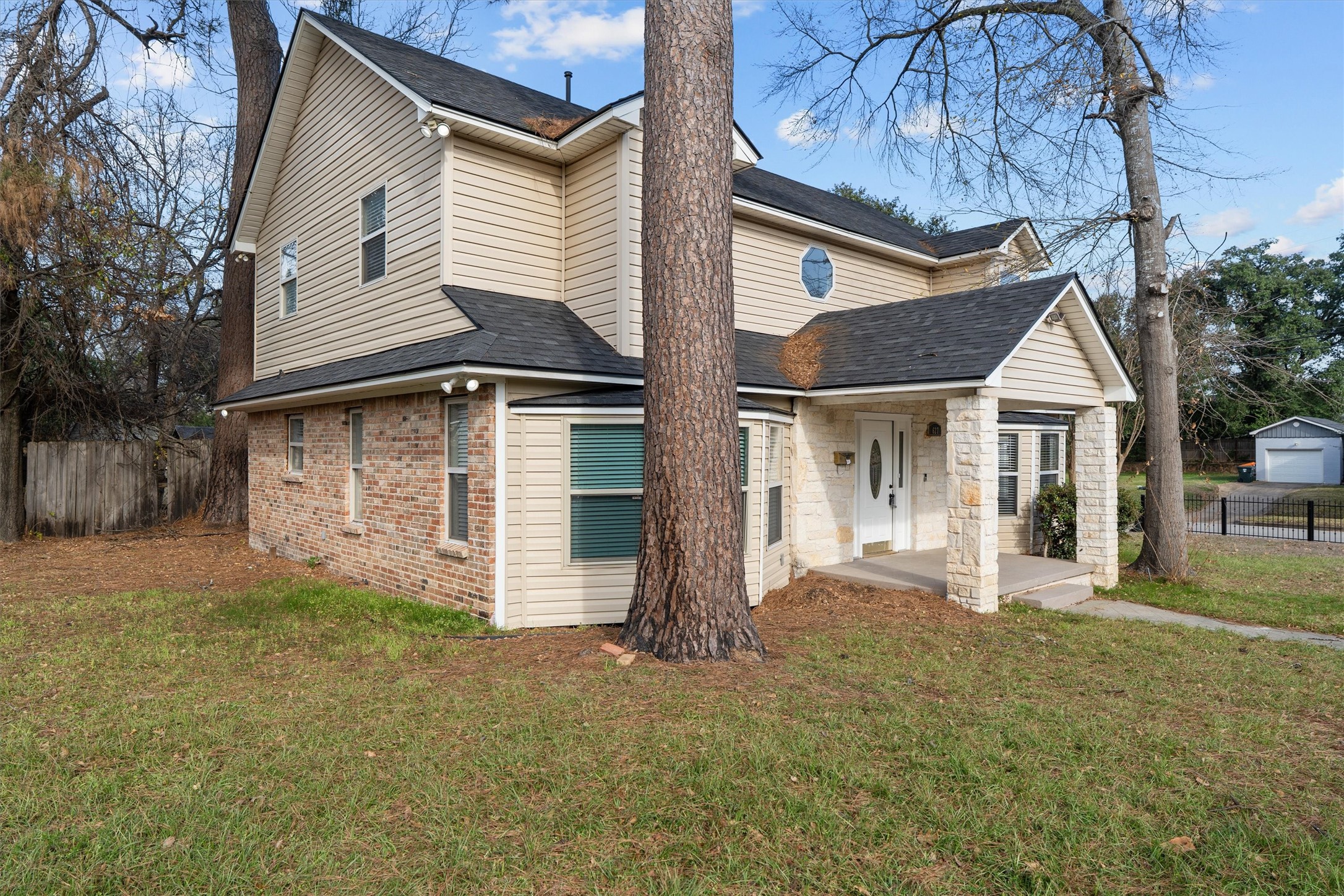 627 W 2nd Street Tyler TX 75701