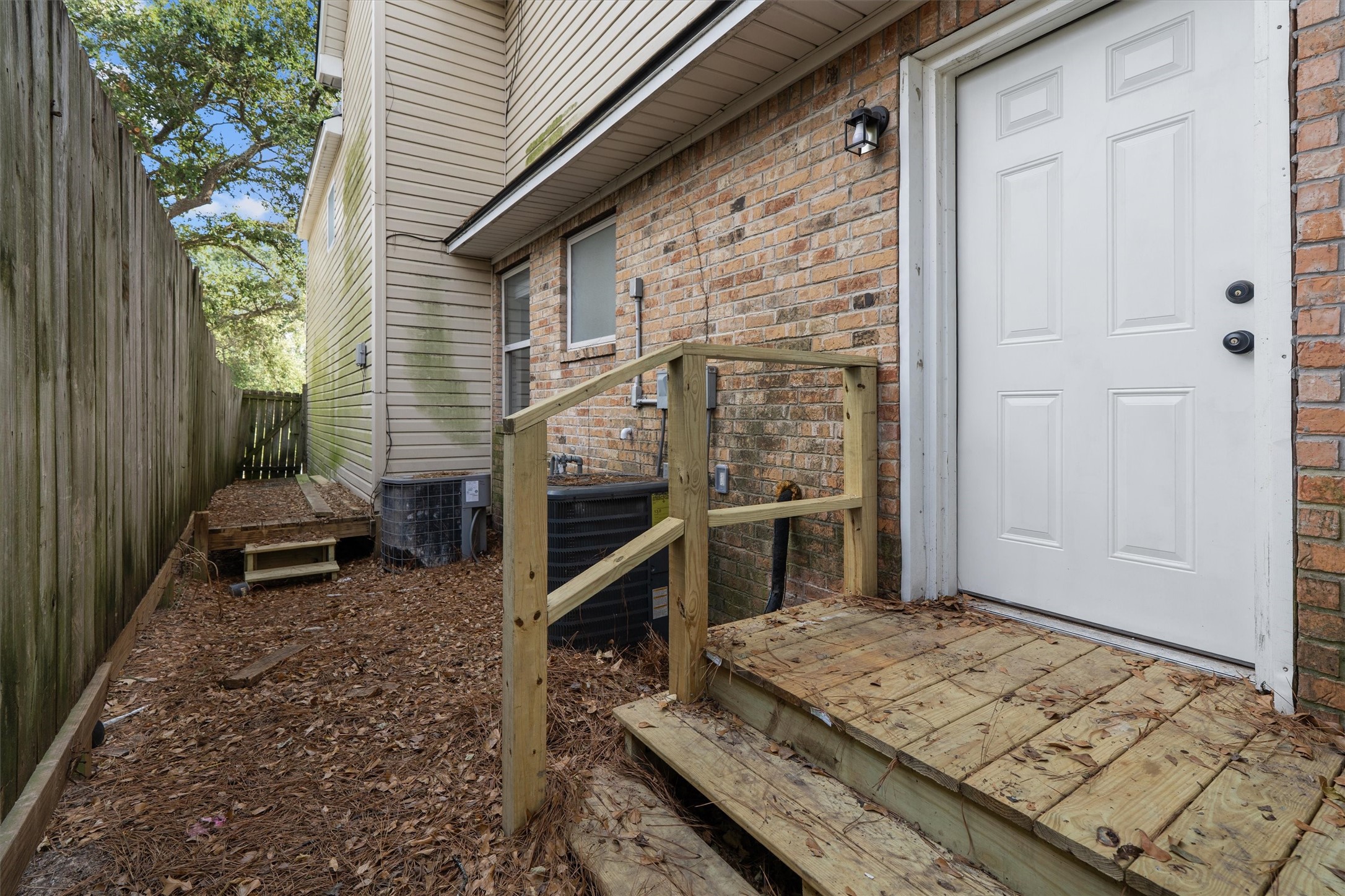 627 W 2nd Street Tyler TX 75701