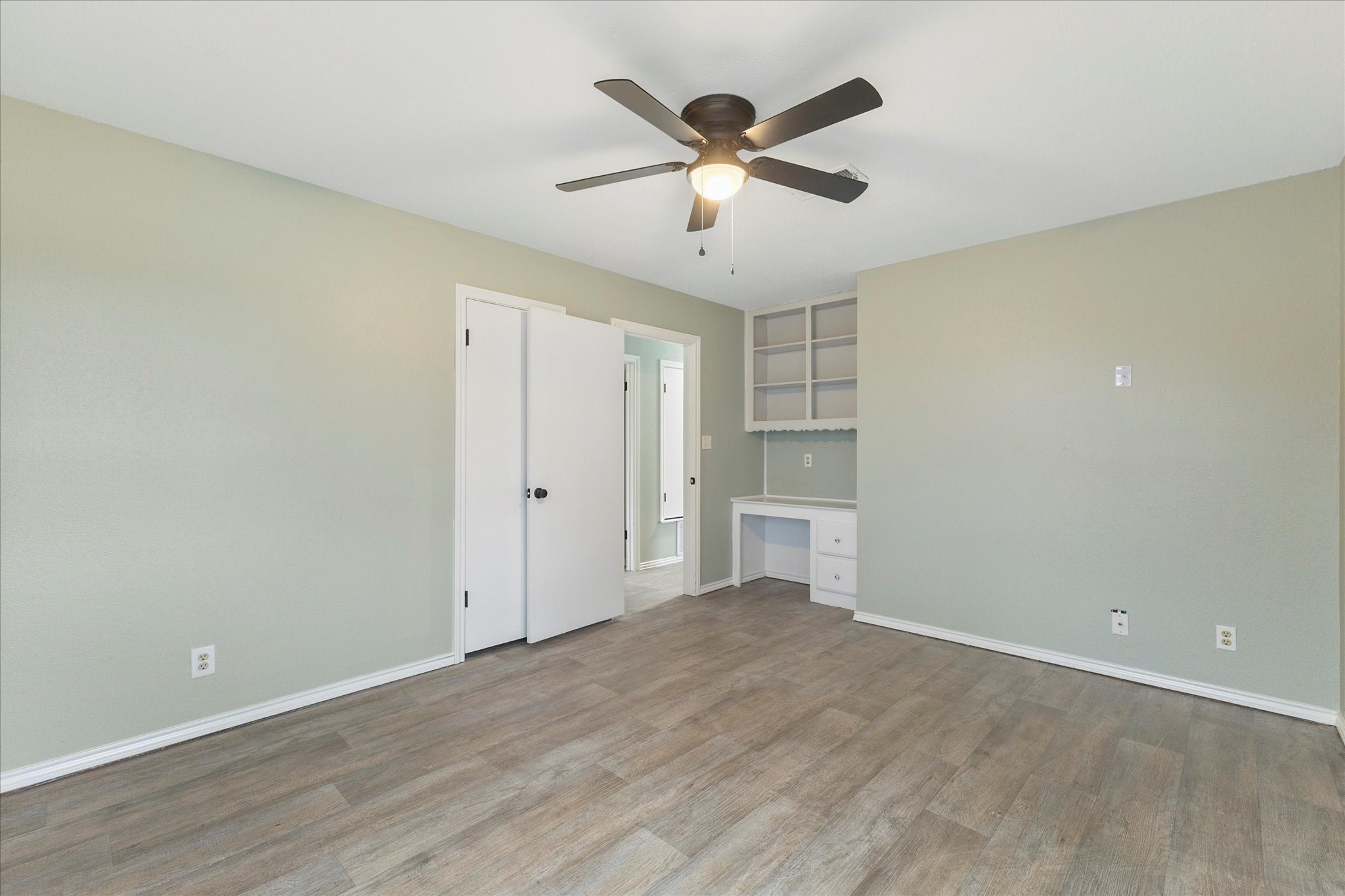 312 E Cottonwood Street Leonard TX 75452