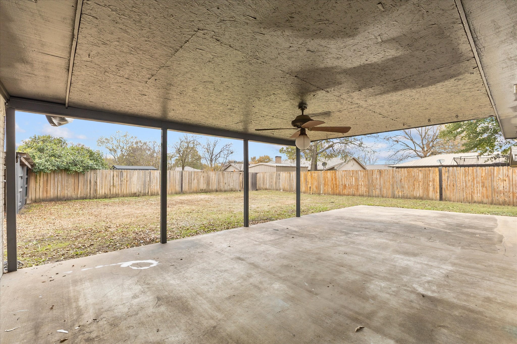 312 E Cottonwood Street Leonard TX 75452