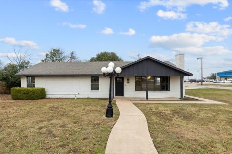 312 E Cottonwood Street Leonard TX 75452
