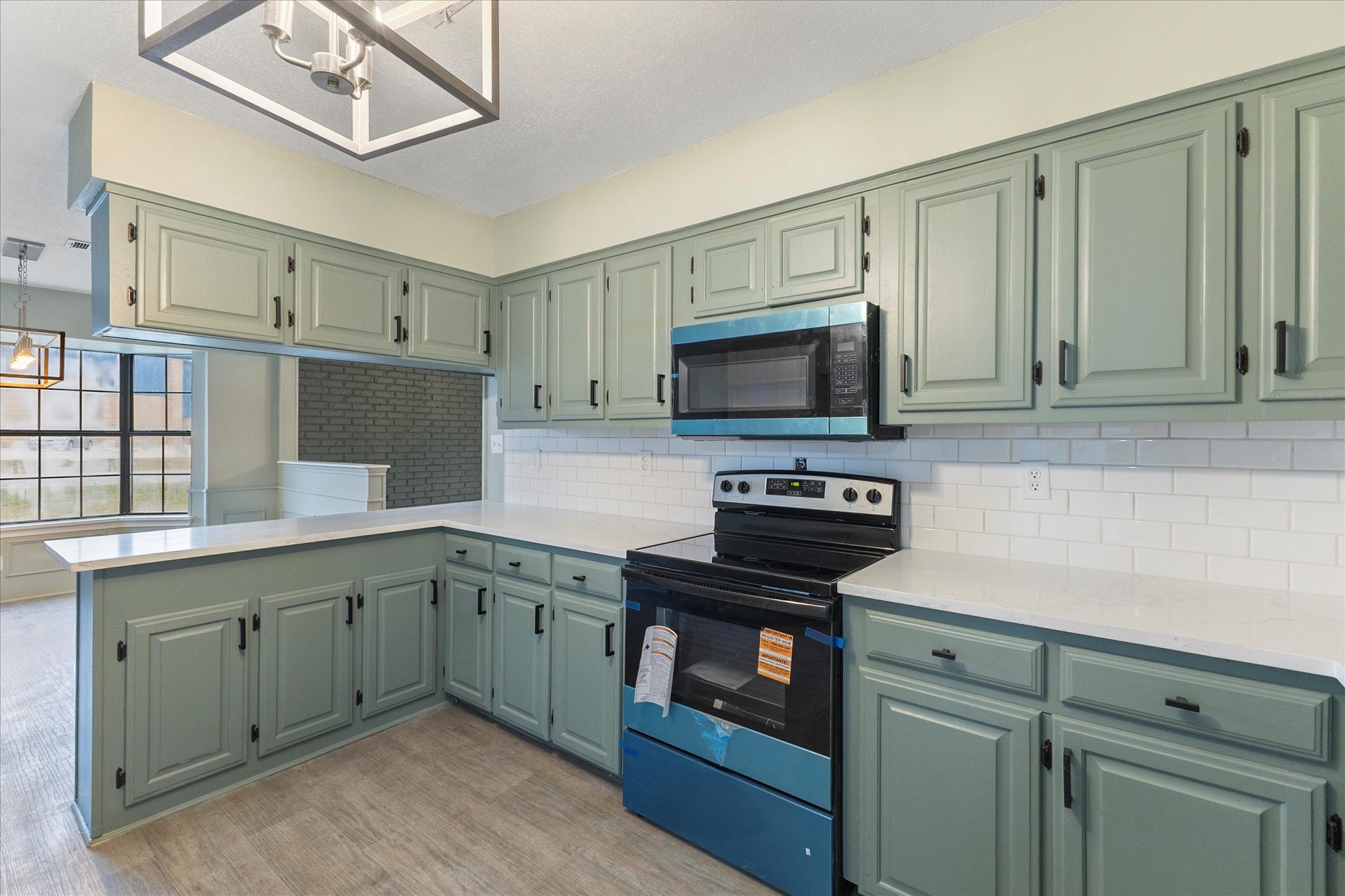 312 E Cottonwood Street Leonard TX 75452