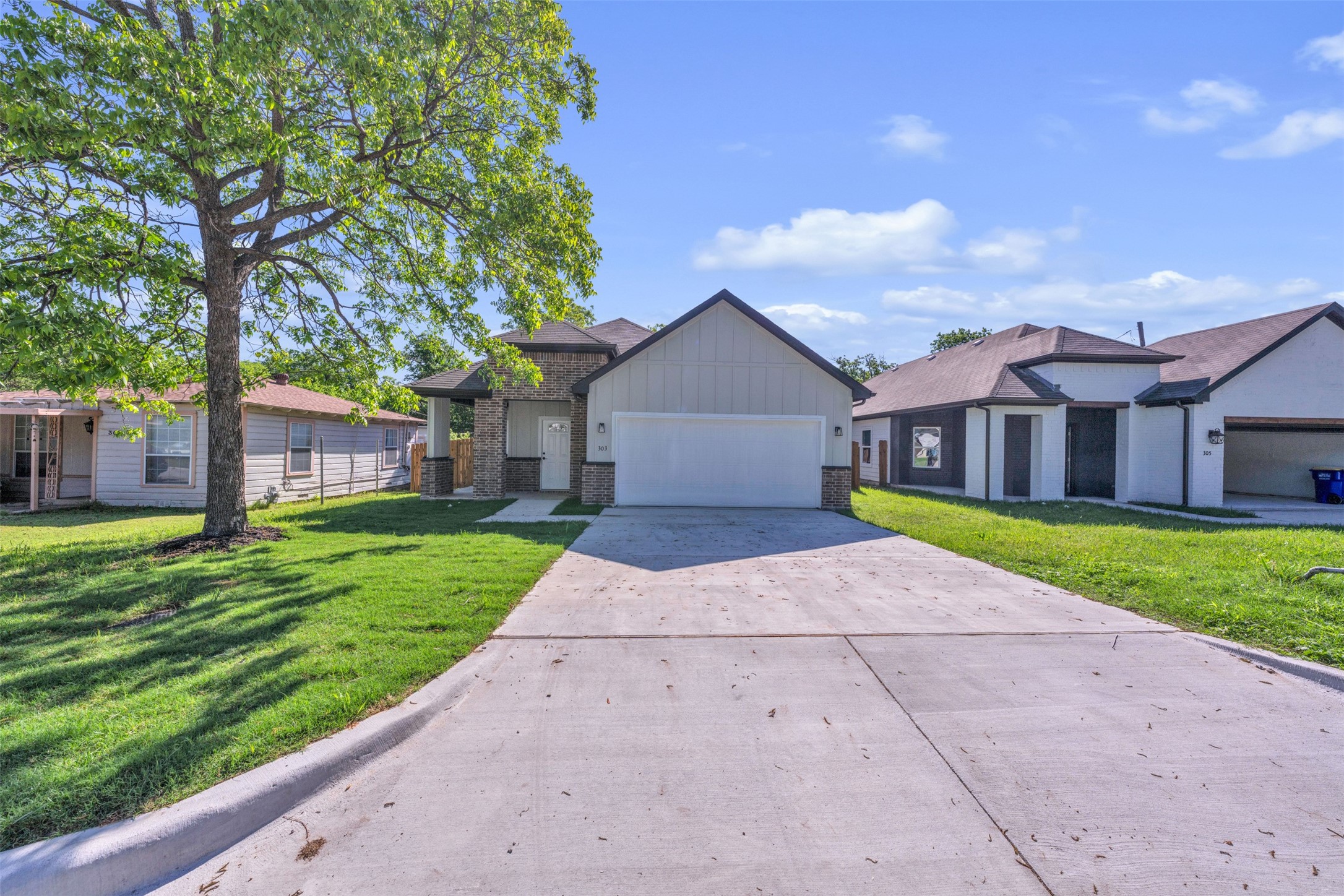 303 Pemberton Street White Settlement TX 76108