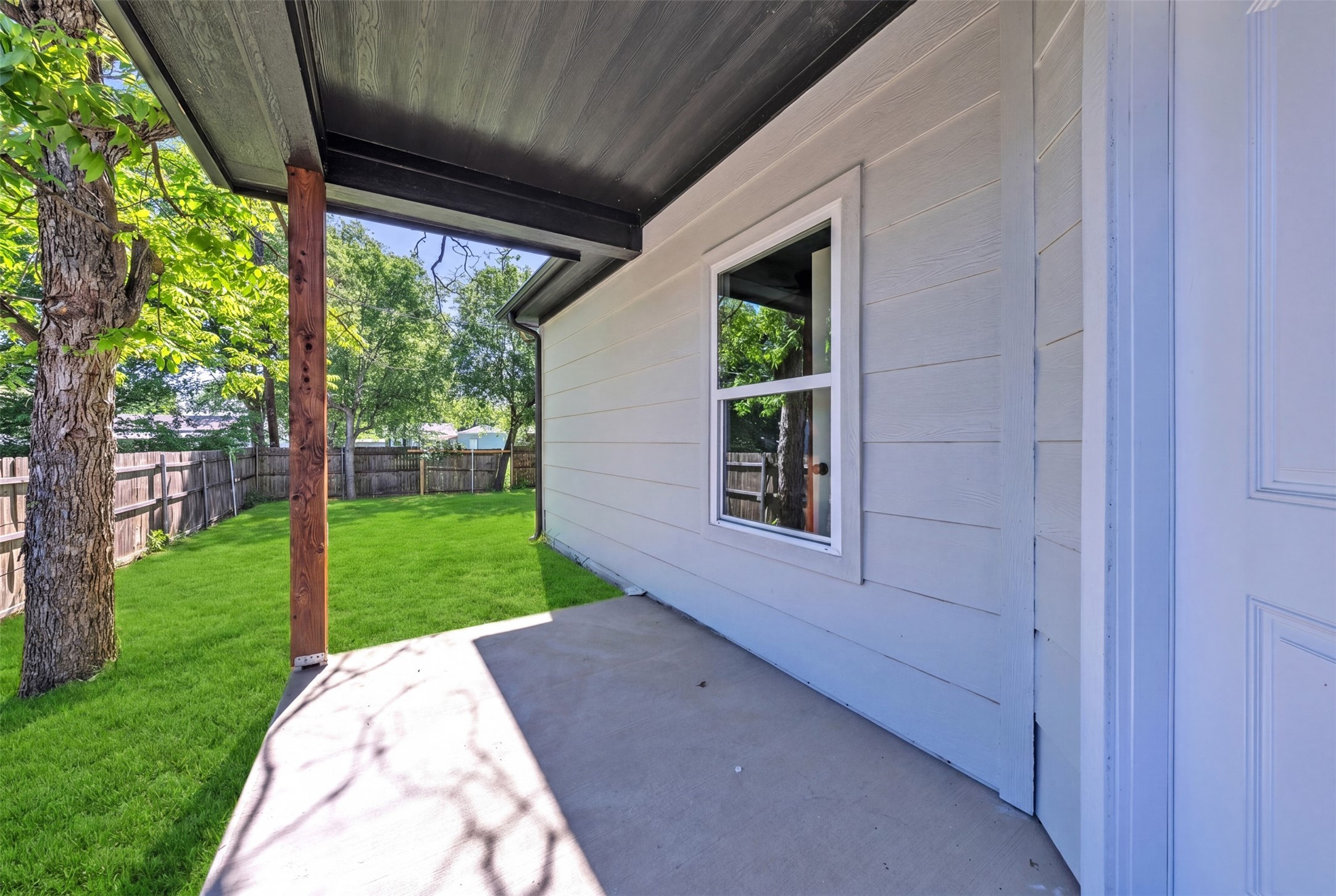 303 Pemberton Street White Settlement TX 76108