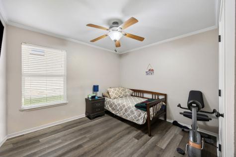 2464 Silverado Trail Grand Prairie TX 75052