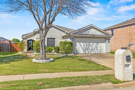 2464 Silverado Trail Grand Prairie TX 75052