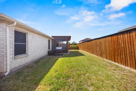 2464 Silverado Trail Grand Prairie TX 75052