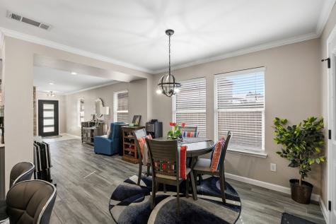 2464 Silverado Trail Grand Prairie TX 75052