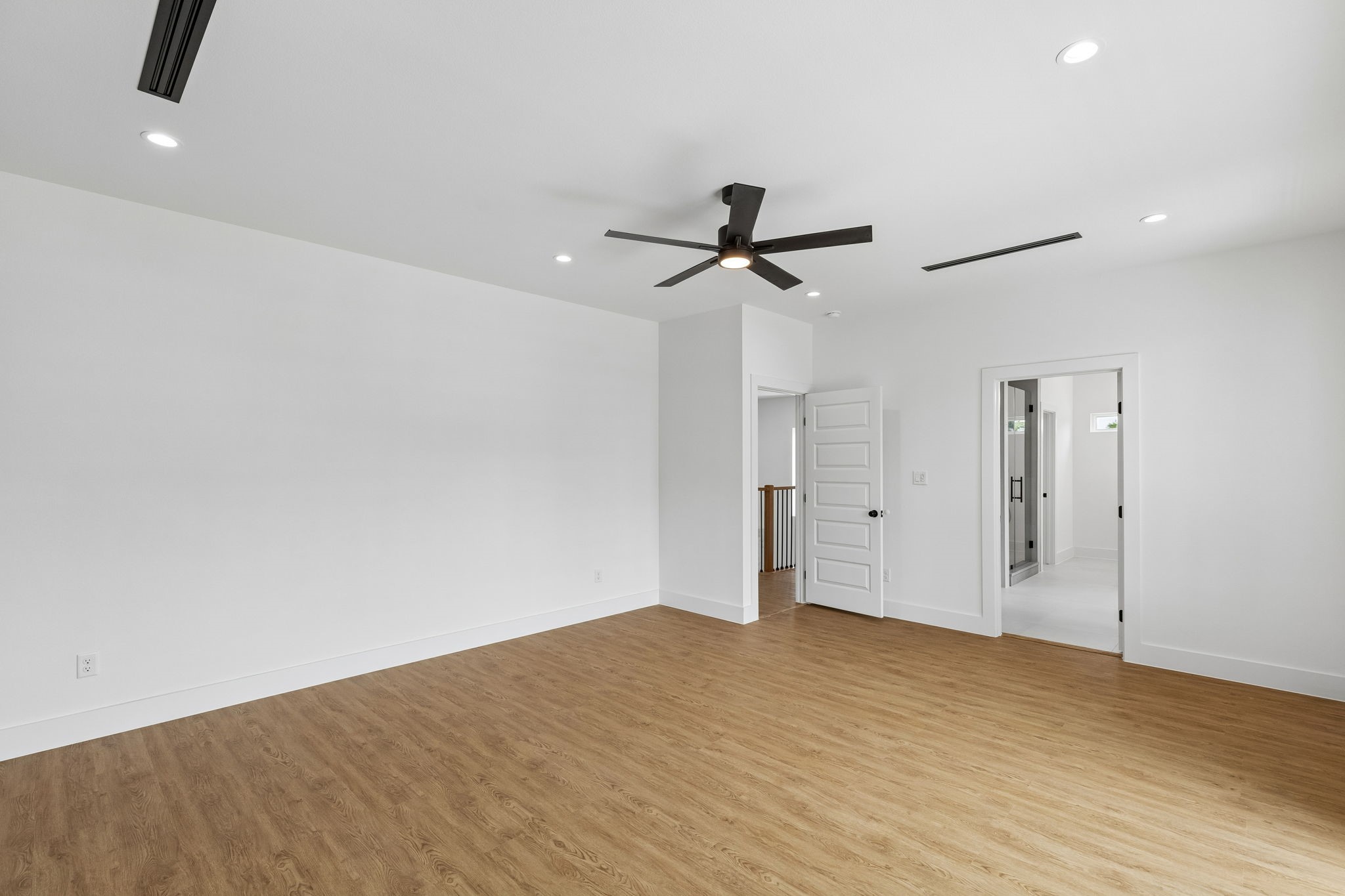 1239 N Tillery Avenue Dallas TX 75211