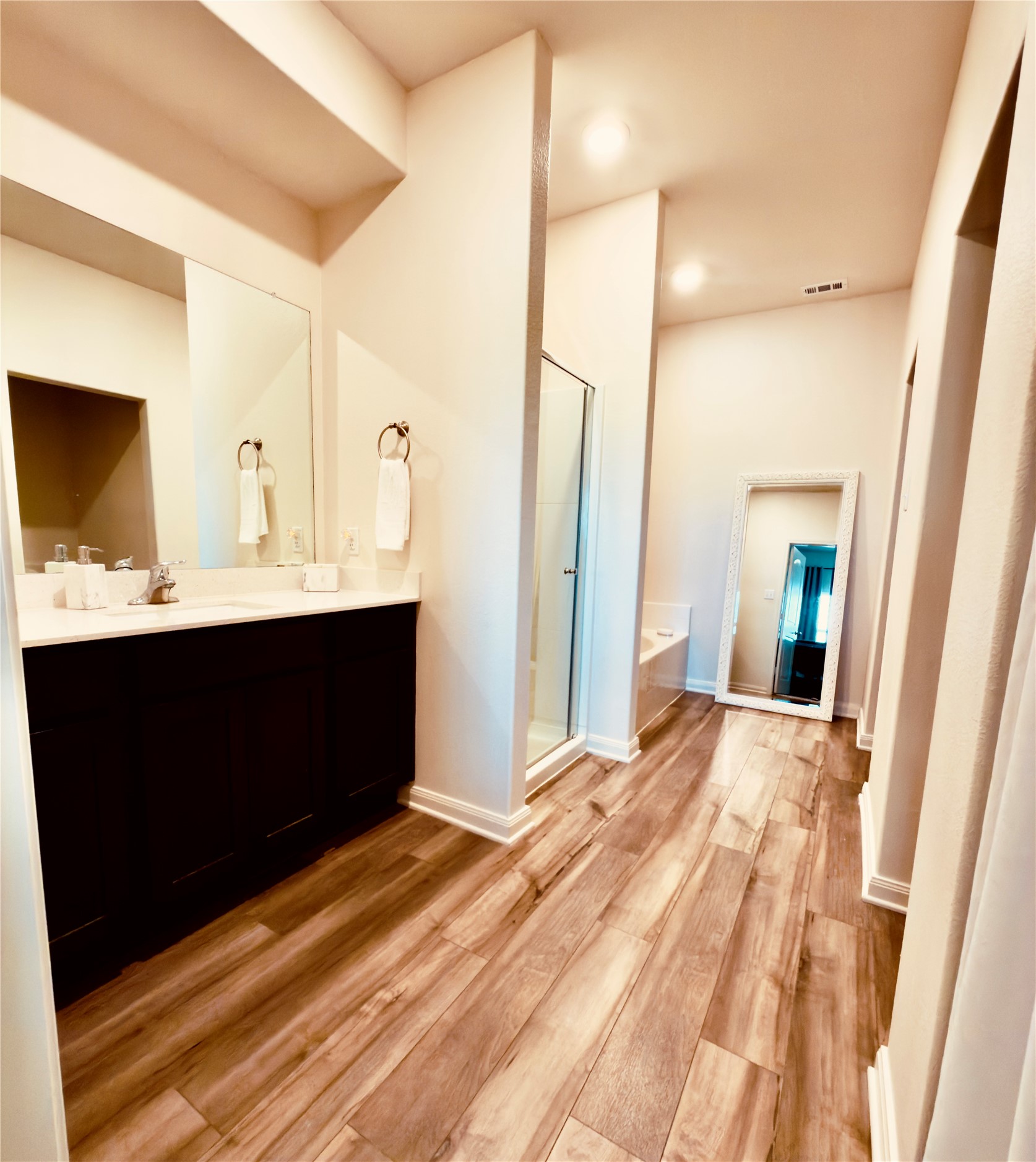 196 Cattlemans Creek Road W Newark TX 76071