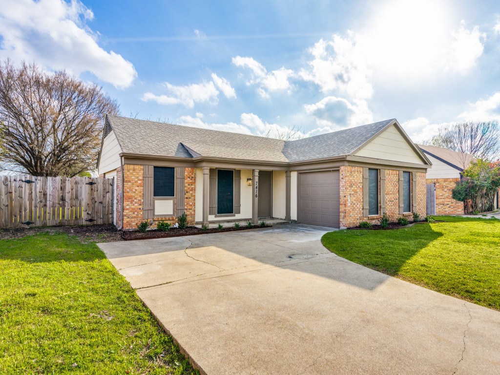 7416 Canoga Circle Fort Worth TX 76137
