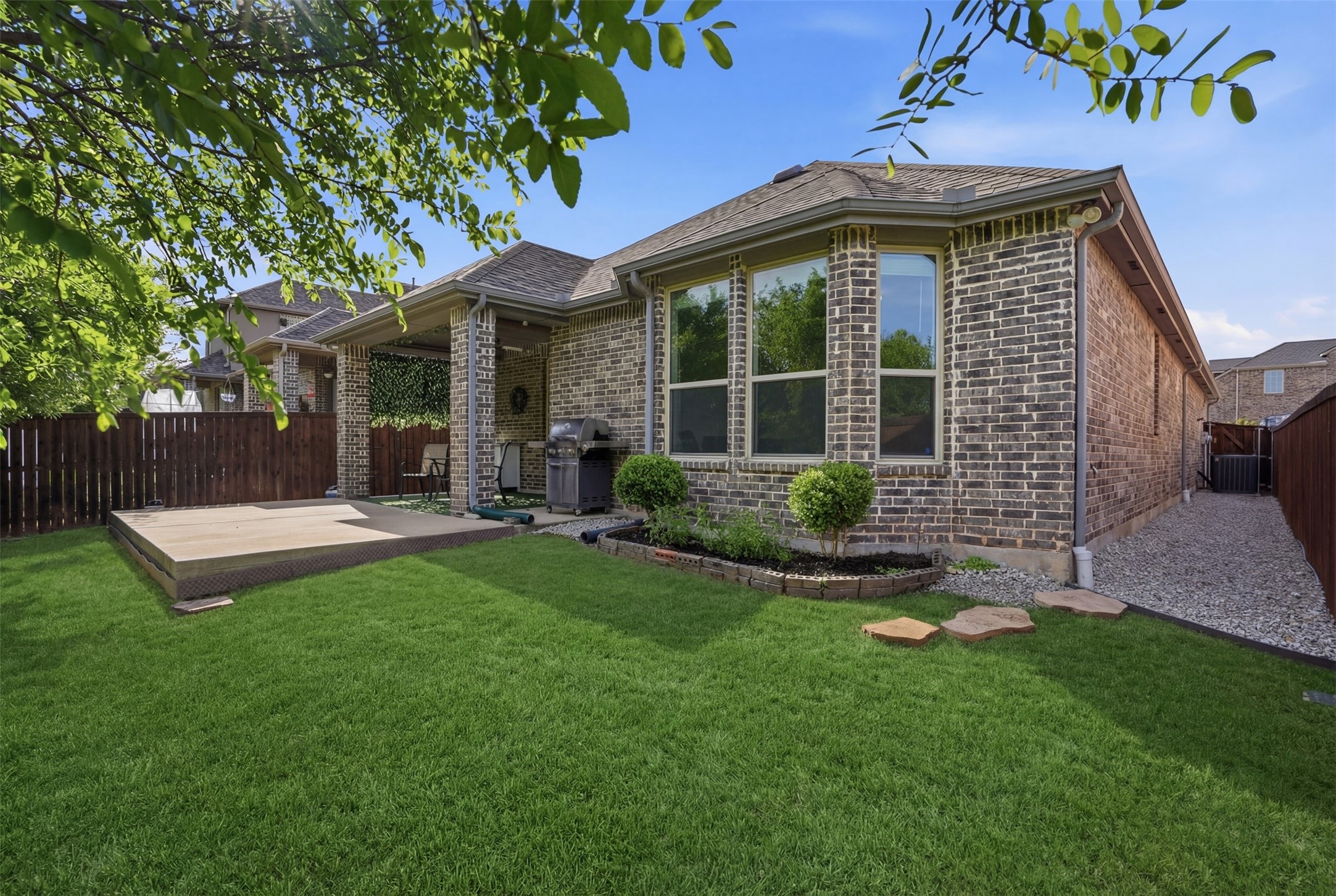 1225 Shire Drive Aubrey TX 76227