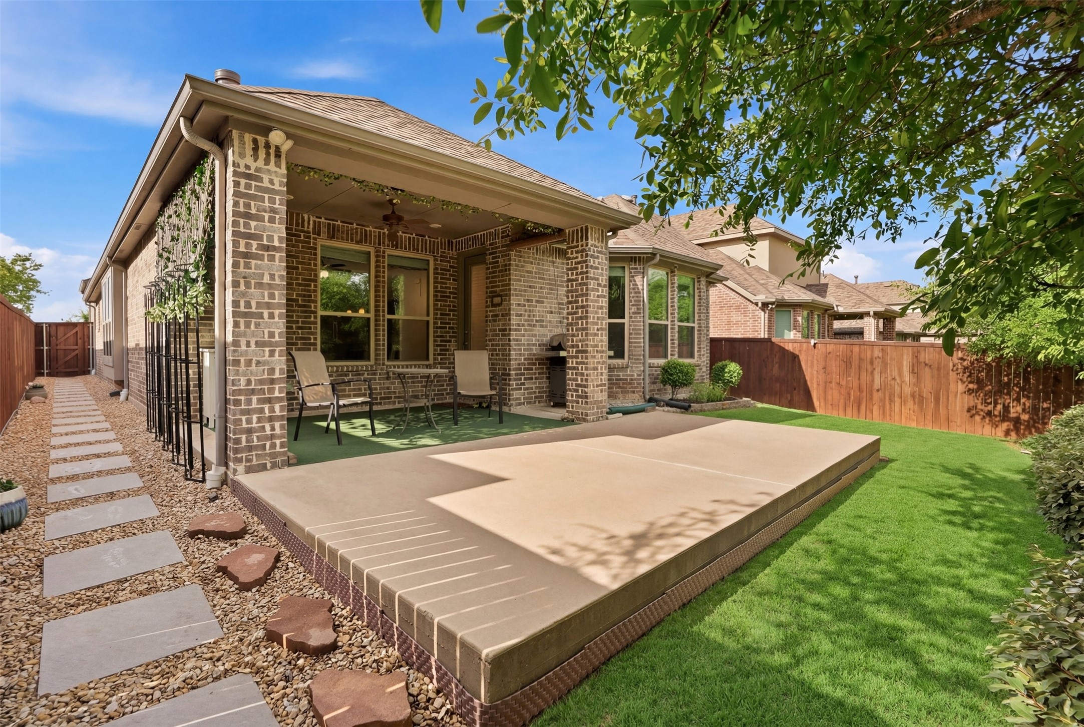 1225 Shire Drive Aubrey TX 76227