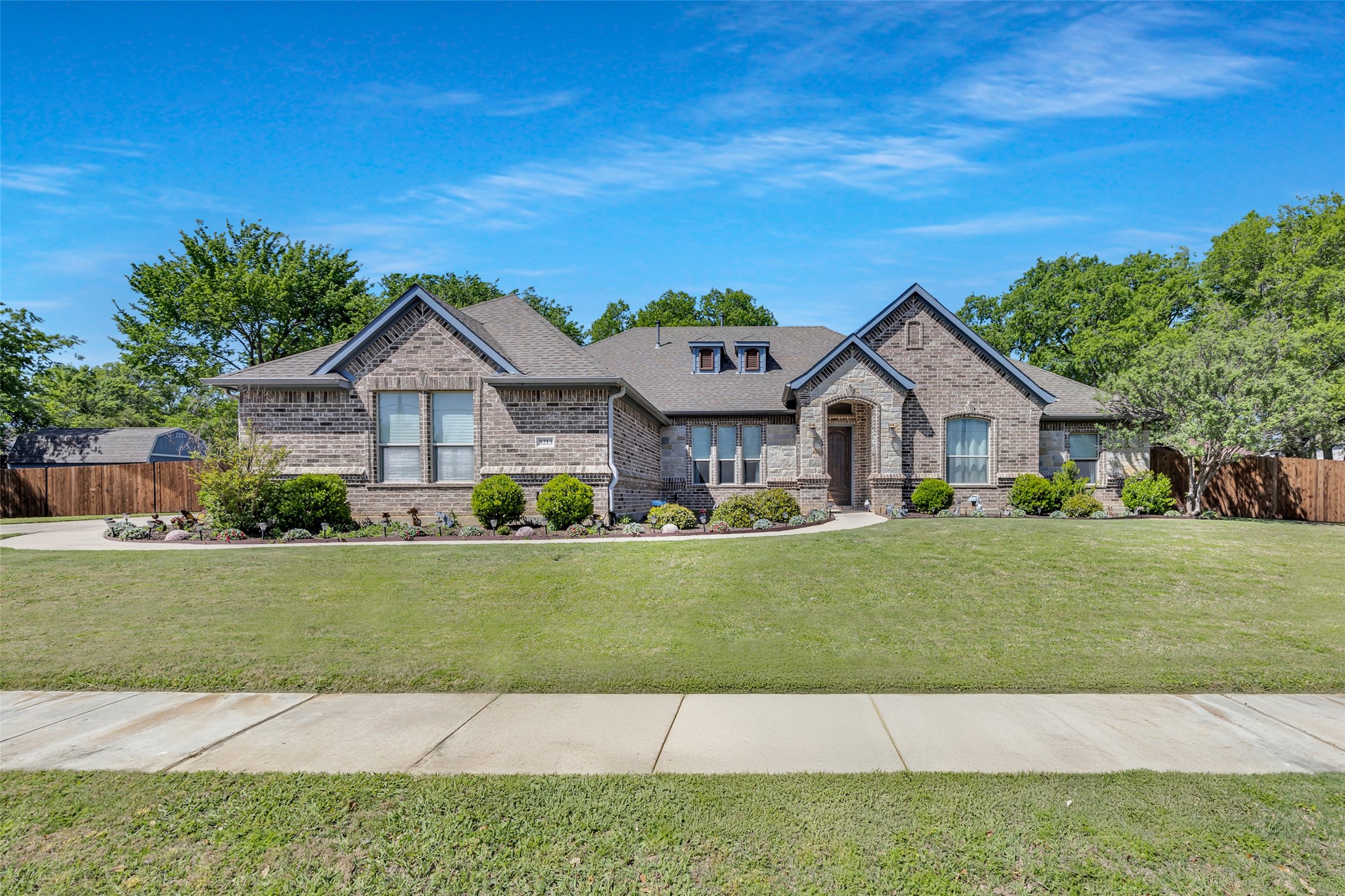 8213 Sayers Lane North Richland Hills TX 76182