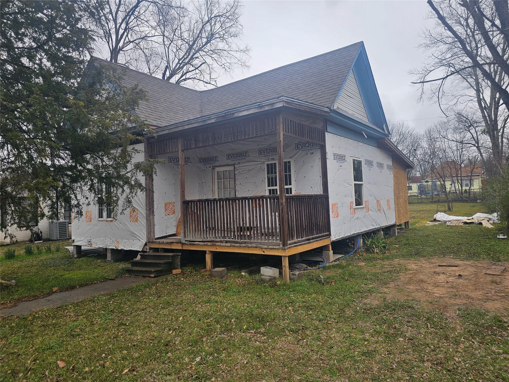 309 S 8th Avenue Teague TX 75860