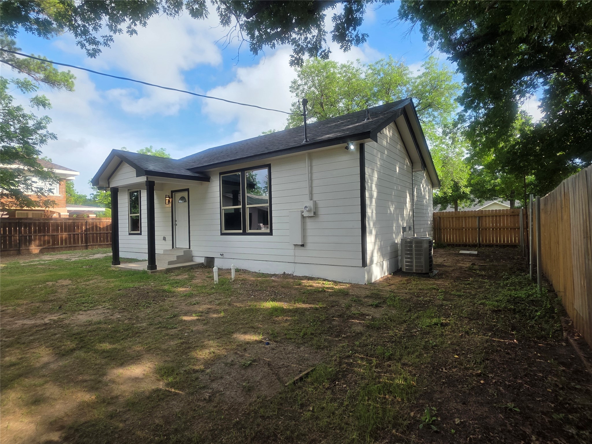 503 W Elm Street Olney TX 76374