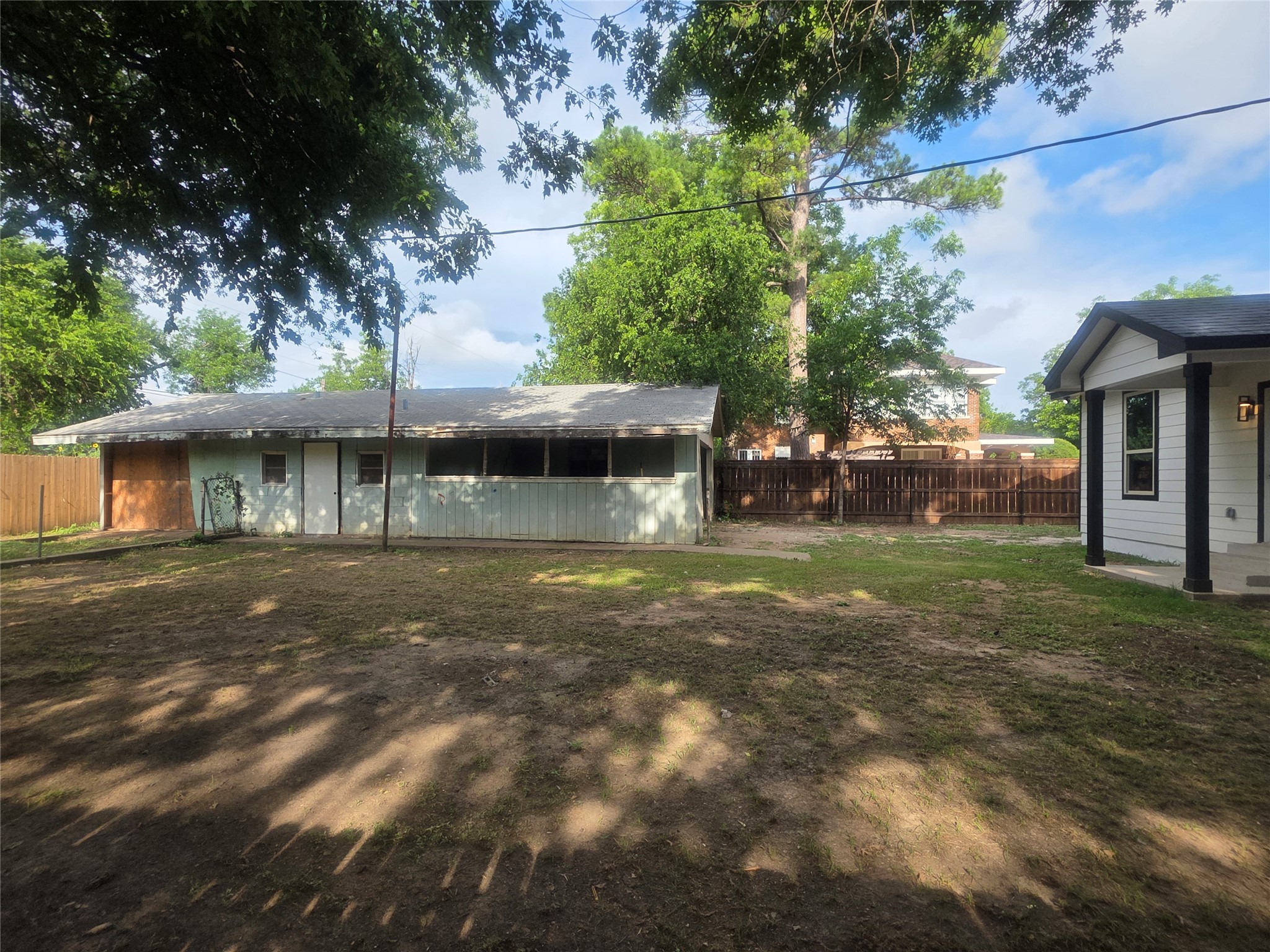 503 W Elm Street Olney TX 76374